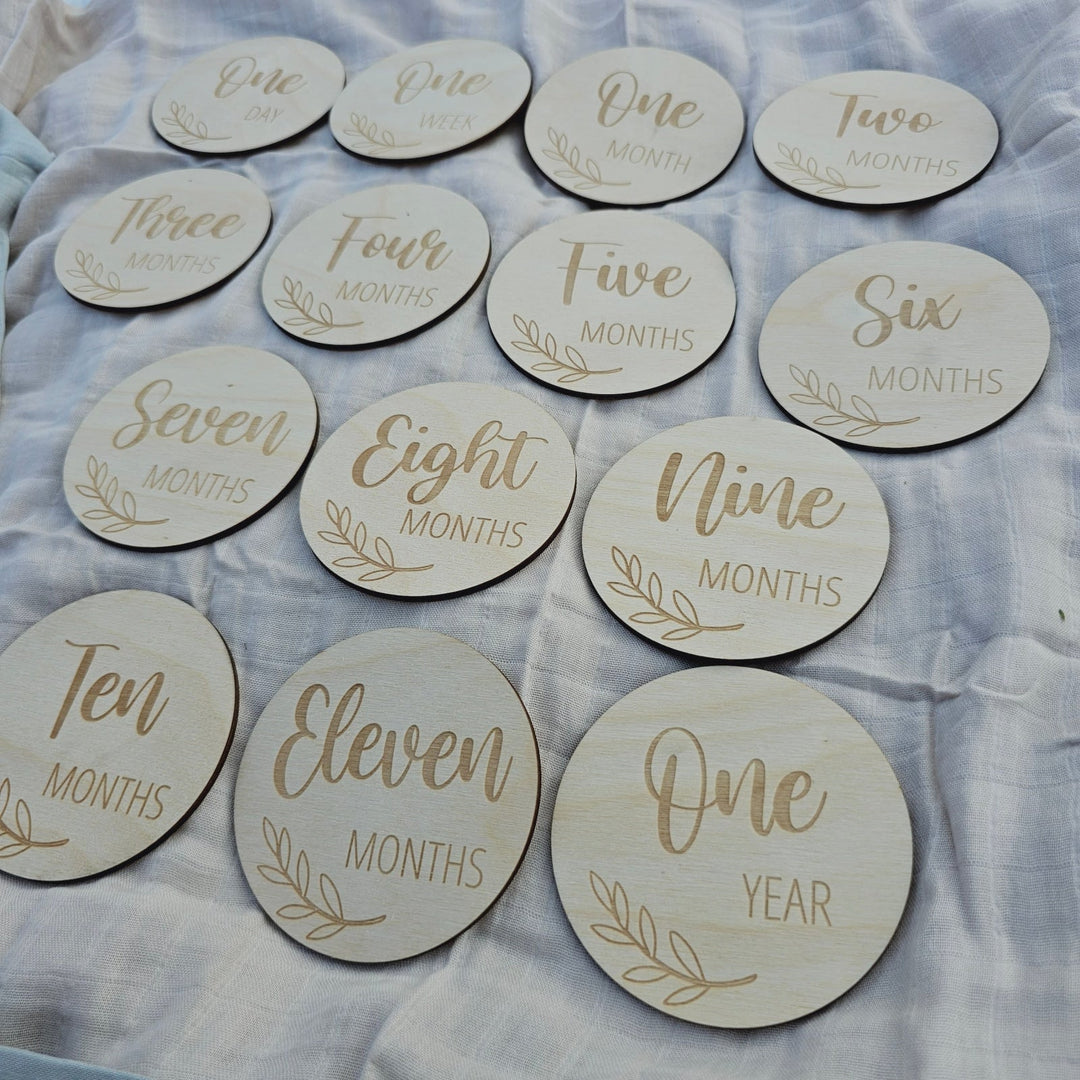 Assorted - Baby Milestone Engraved Discs Leaf
