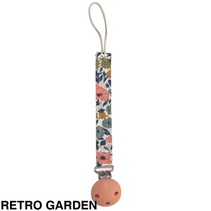 Jellystone Dummy Clip Retro Garden