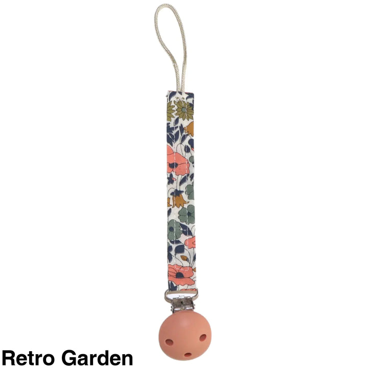 Jellystone Dummy Clip Retro Garden