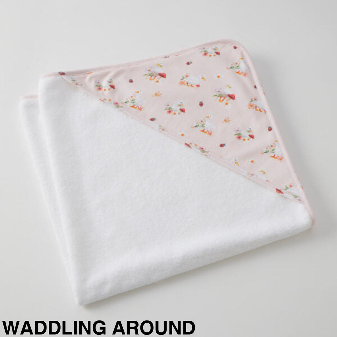 Jiggle and Giggle Jersey Hooded Towel Waddling Around