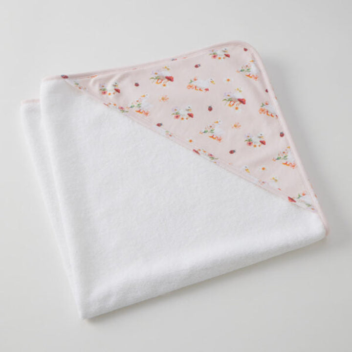 Jiggle and Giggle Jersey Hooded Towel Waddling Around