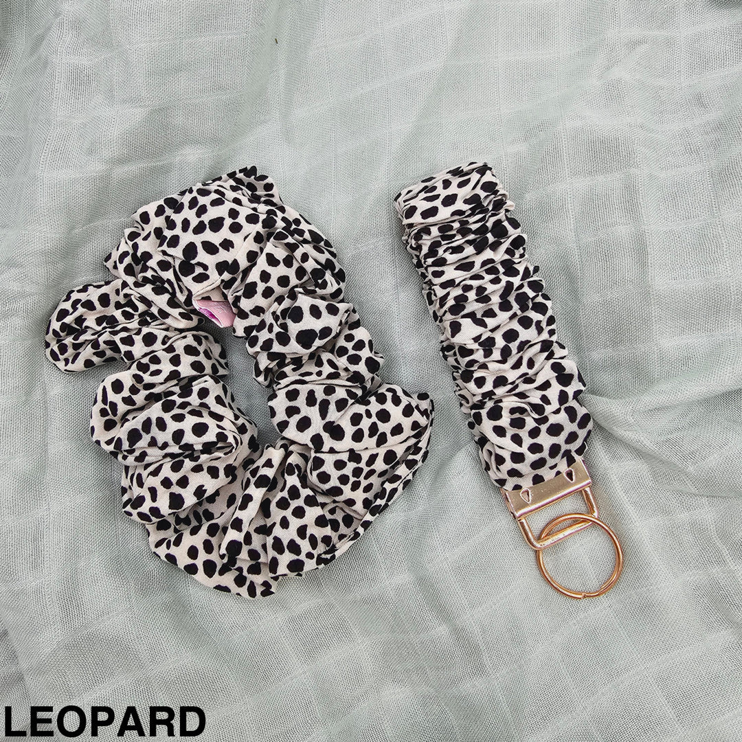 Key Wristlet & Hair Scrunchie Leopard