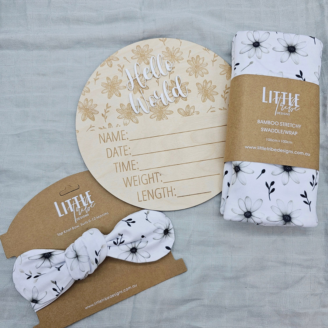 Little Tribe Designs Birth Announcement Set Black And White Daisy / Beanie